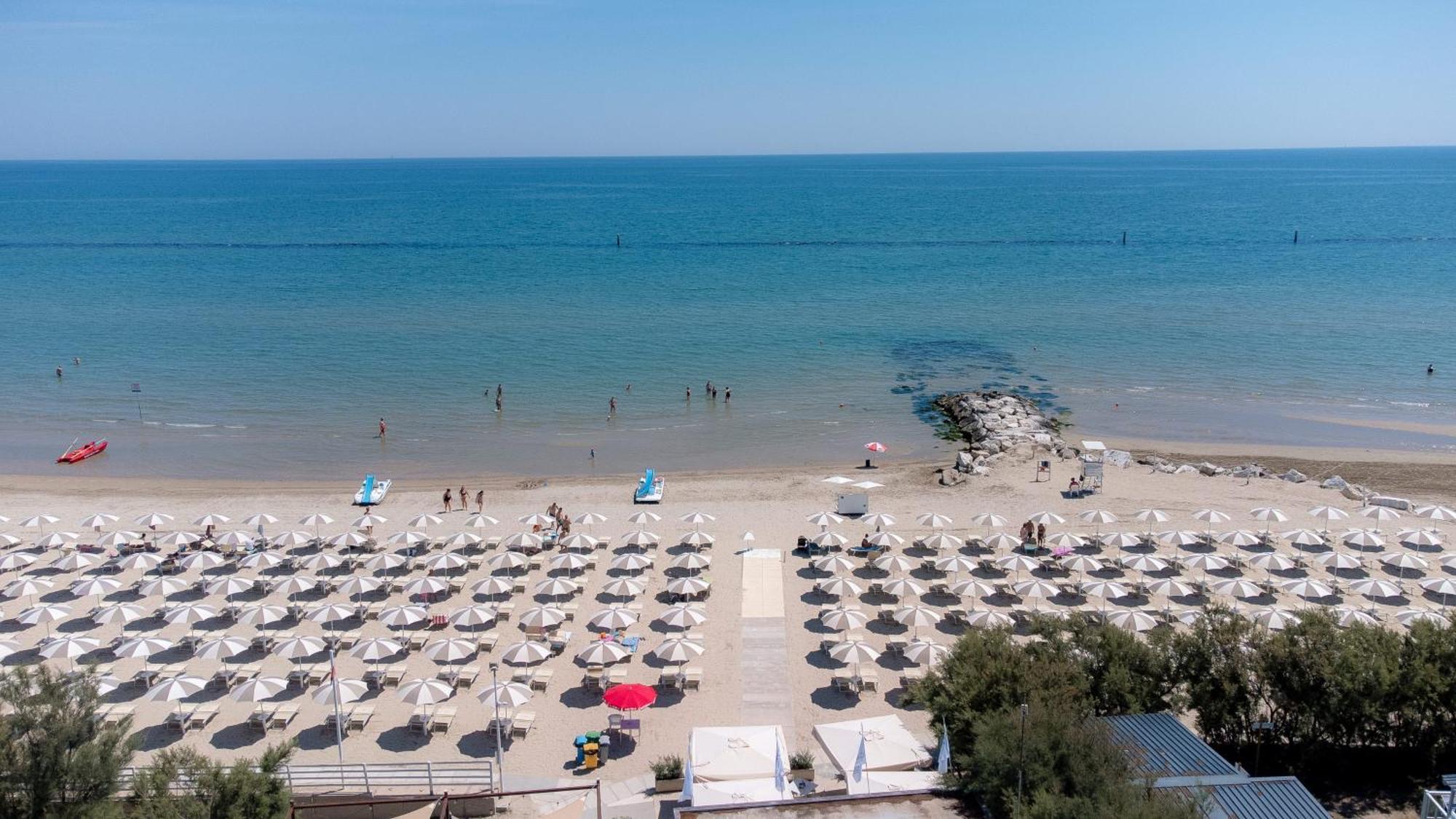 Club Del Sole Stork Family Collection Otel Giulianova Dış mekan fotoğraf